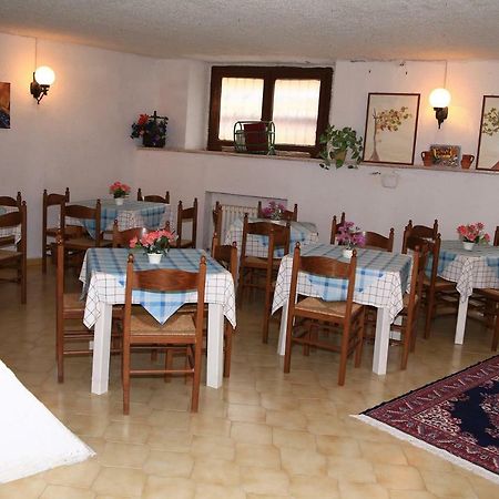 Hotel San Vincenzo โซเวราโต มาริน่า ภายนอก รูปภาพ