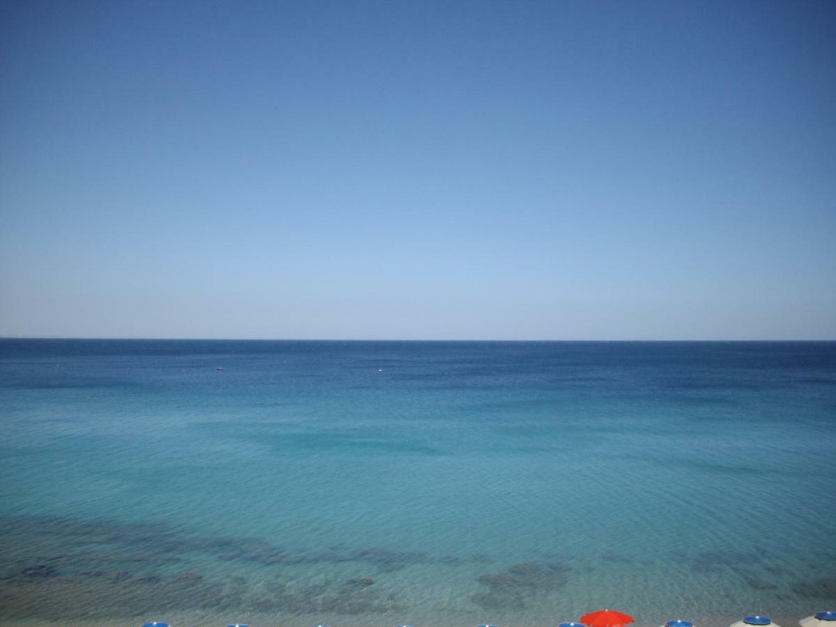 Hotel San Vincenzo โซเวราโต มาริน่า ภายนอก รูปภาพ