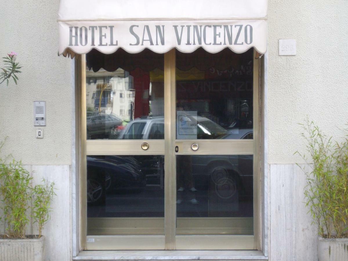 Hotel San Vincenzo โซเวราโต มาริน่า ภายนอก รูปภาพ