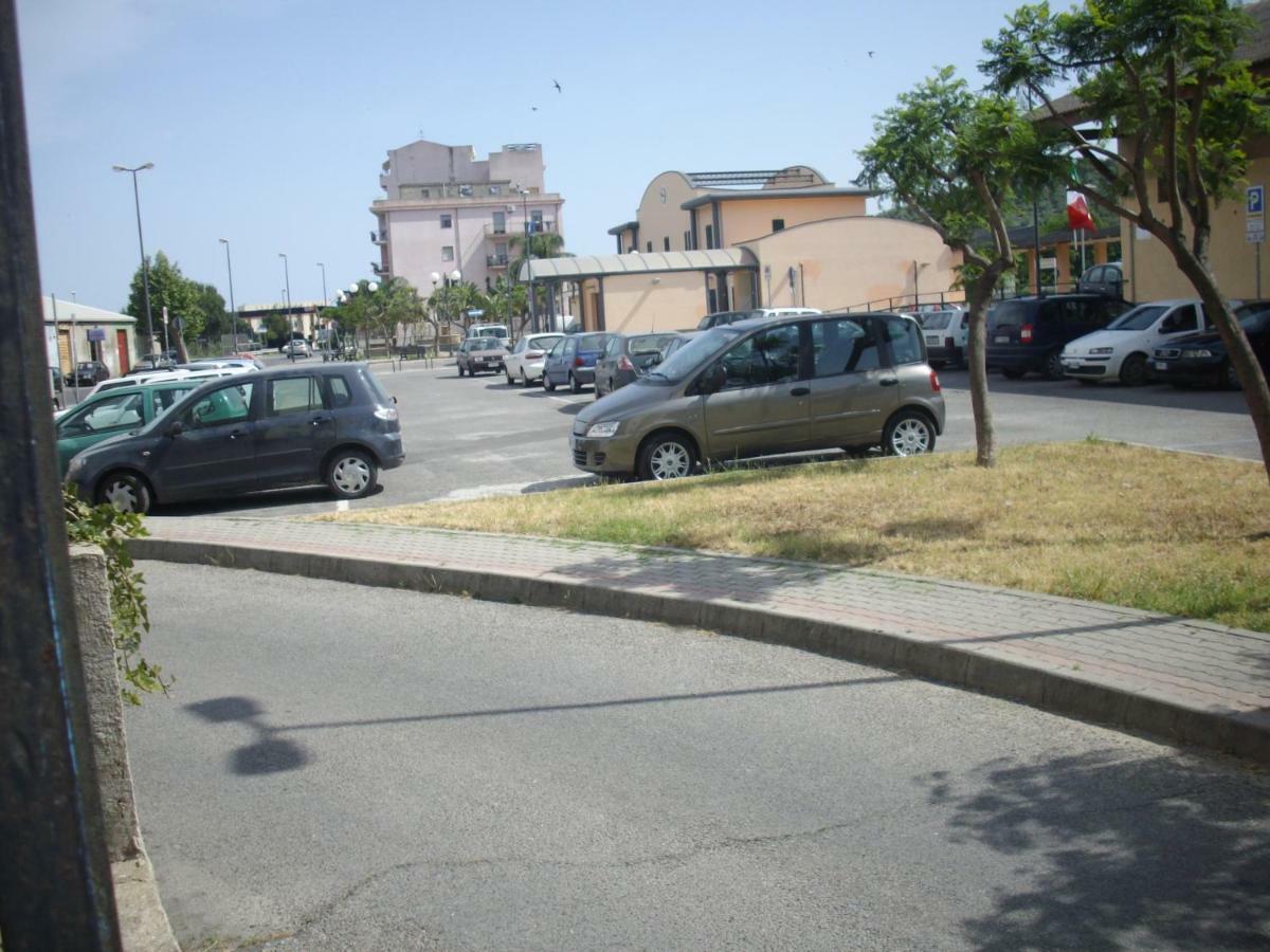 Hotel San Vincenzo โซเวราโต มาริน่า ภายนอก รูปภาพ