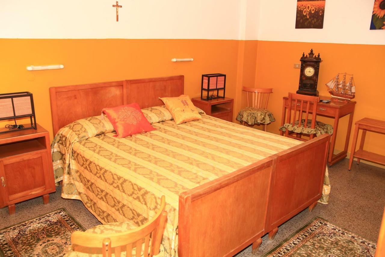 Hotel San Vincenzo โซเวราโต มาริน่า ภายนอก รูปภาพ