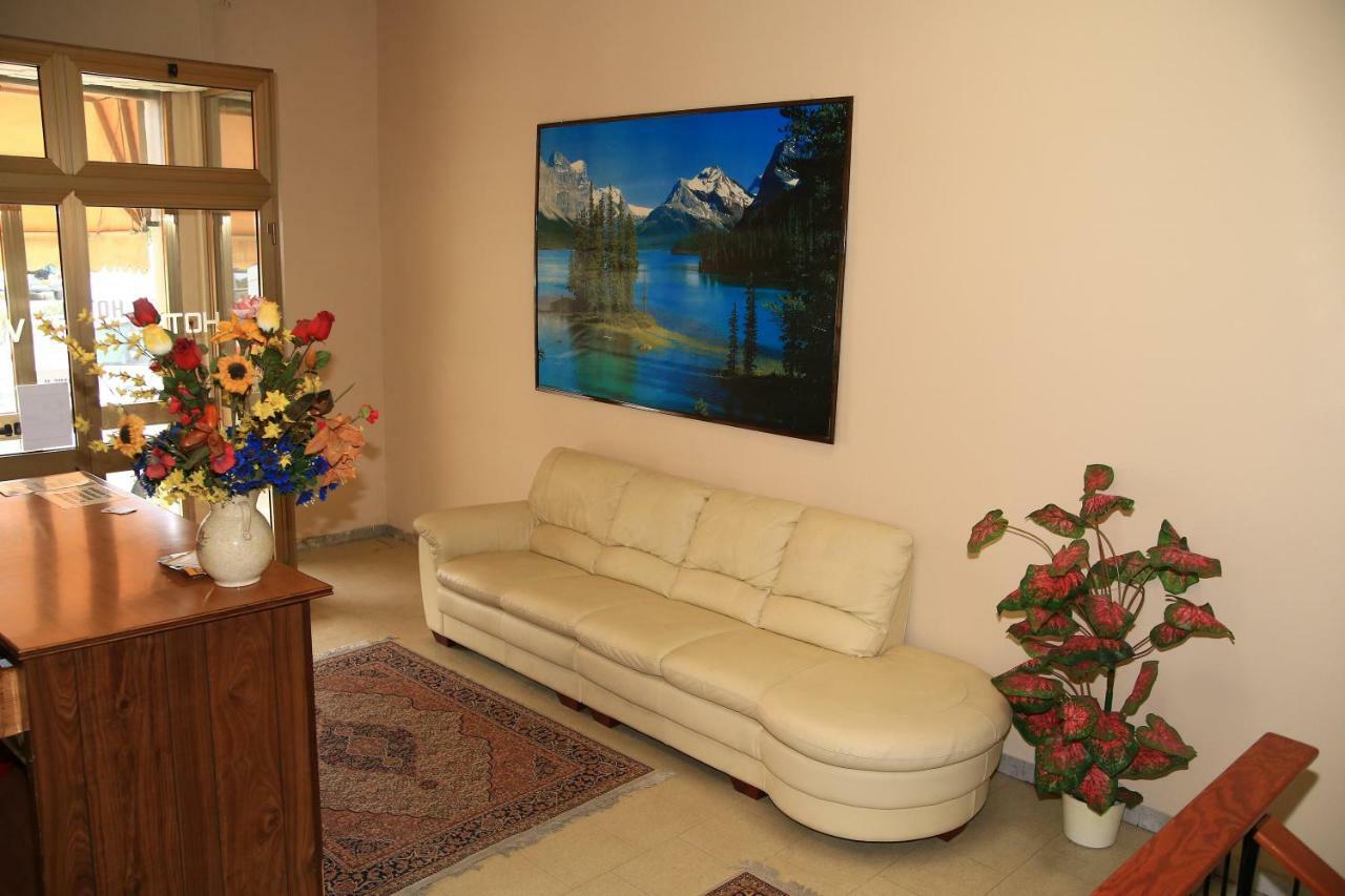 Hotel San Vincenzo โซเวราโต มาริน่า ภายนอก รูปภาพ