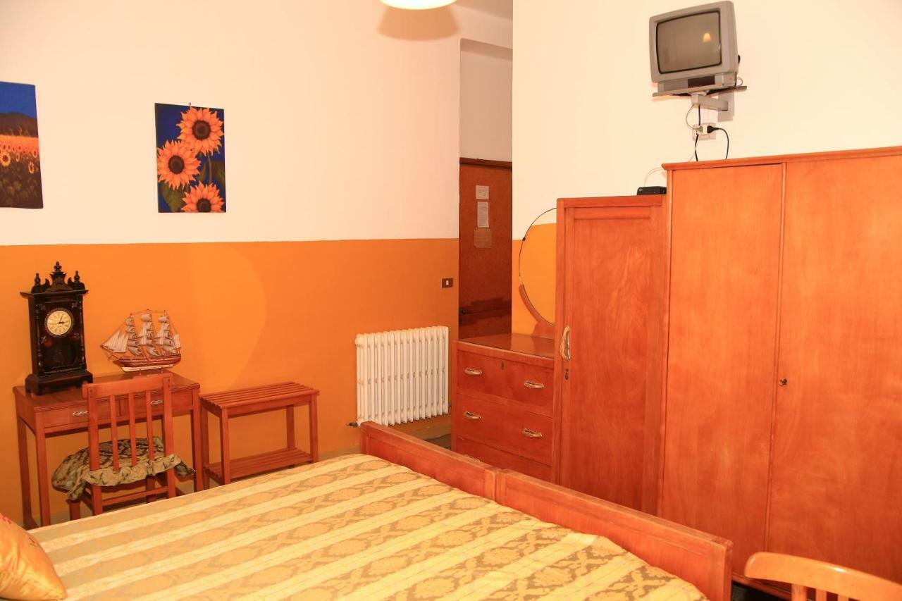 Hotel San Vincenzo โซเวราโต มาริน่า ภายนอก รูปภาพ